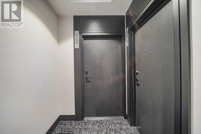 Photo du bâtiment - 1480 Bayly St