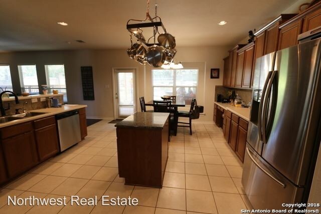 Building Photo - 4 br, 2.5 bath House - 14294 Savannah Pass