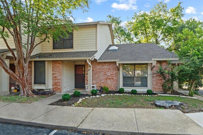 Foto del edificio - 3801 Menchaca Rd