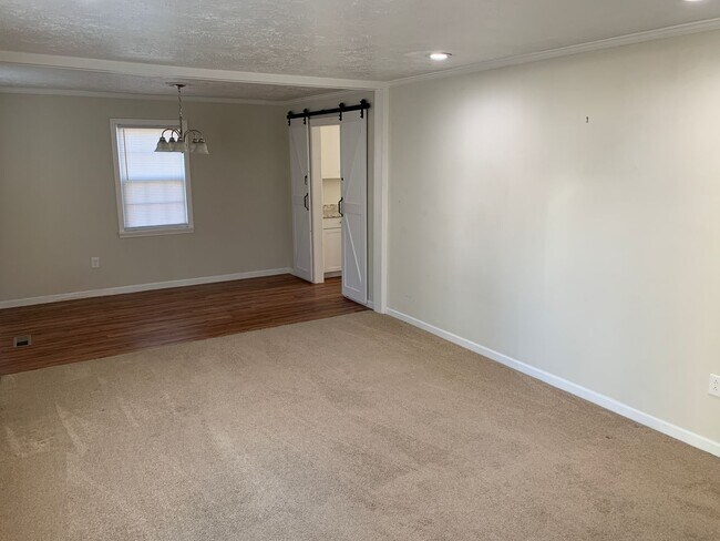 Foto del edificio - Total electric 3 bedroom