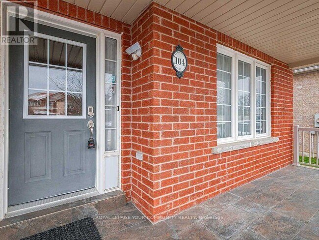 Photo du bâtiment - 104 William Booth Ave