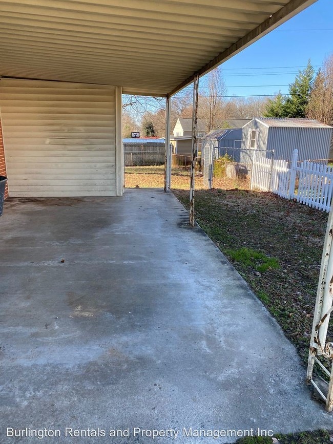 Building Photo - 3 br, 2 bath House - 718 Trail Two