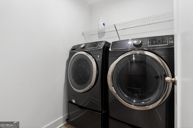 Building Photo - 3927 Acer Ct