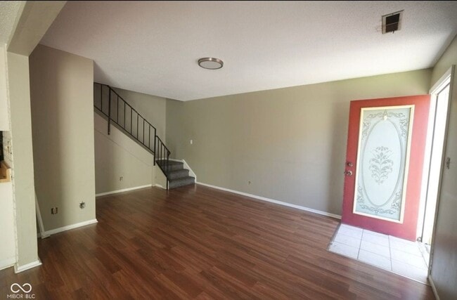 Building Photo - 2813 Del Prado Dr