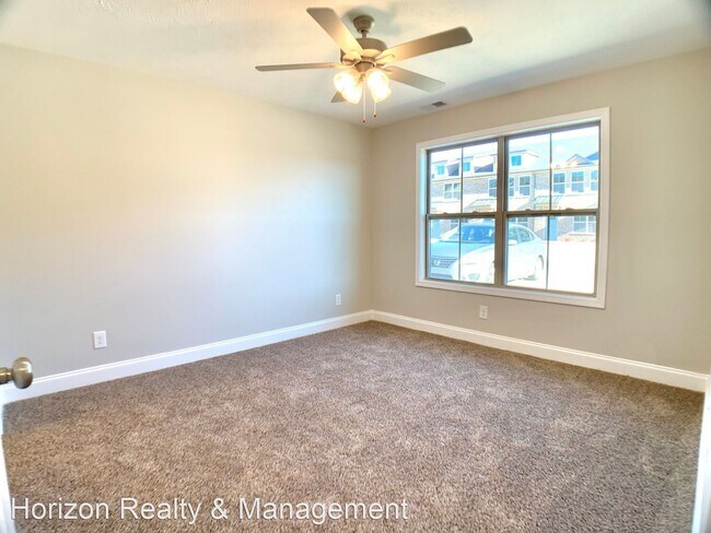 Foto del edificio - 3 br, 3 bath House - 1000 Henry Place Blvd...