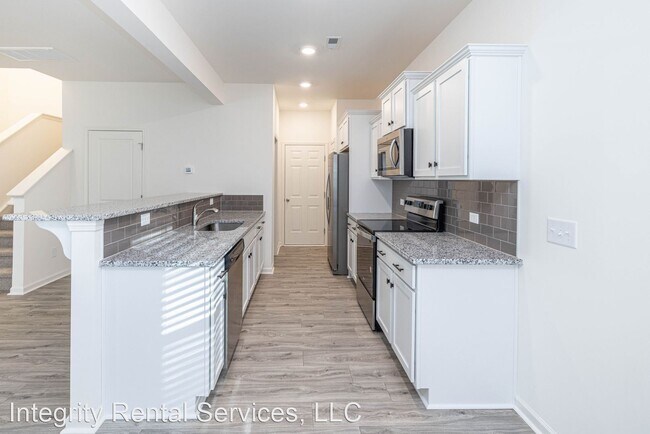 Building Photo - 3 br, 2.5 bath House - 548 Hice Street