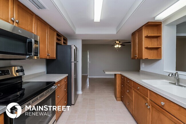 Foto del edificio - 13903 Briardale Ln