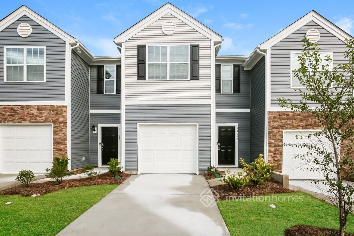 Primary Photo - 11718 Brier Vlg Ln
