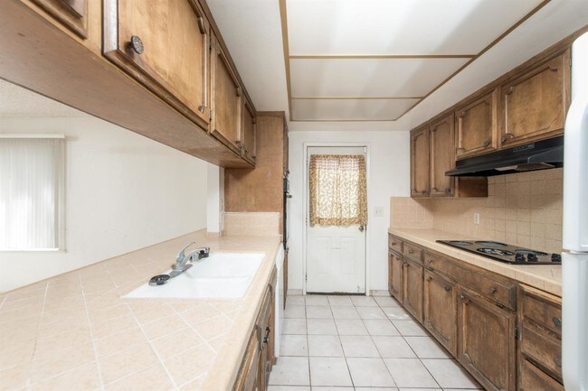 Foto del edificio - 6532 N Poplar Ave