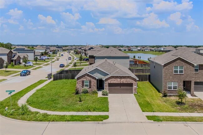 Building Photo - 6307 Highland Hts Dr