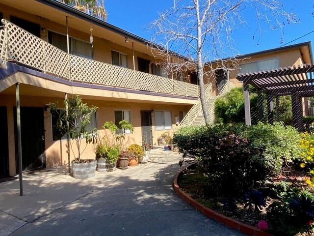 Bay Park Apartments