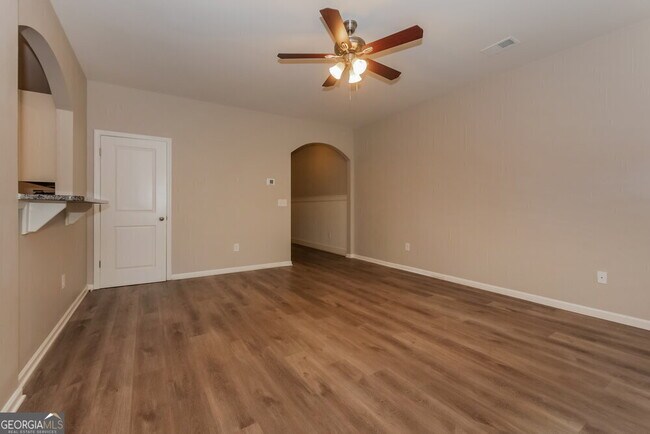 Building Photo - 35 Southwind Cir