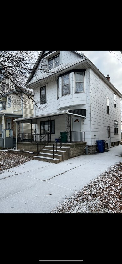 Foto principal - 215 Gold St