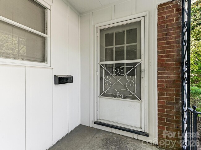 Foto del edificio - 2909 Southwest Blvd