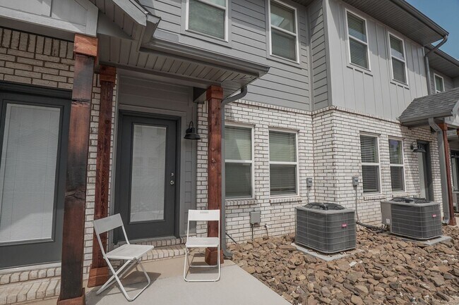 Foto del edificio - 2 bedroom 2.5 bath home located in Fayette...