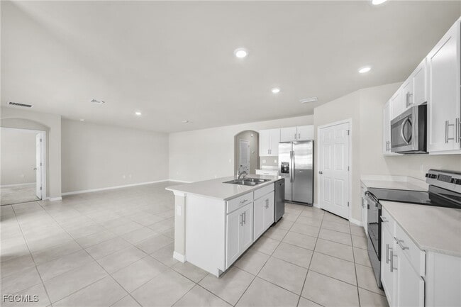 Building Photo - 1905 NW 23rd St