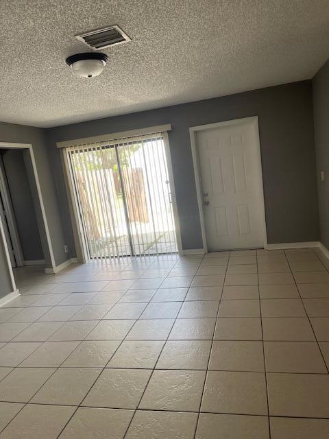 Building Photo - 10 Crossings Cir