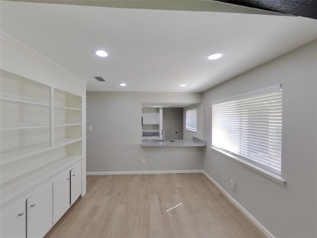Building Photo - 2625 Sam Houston Dr