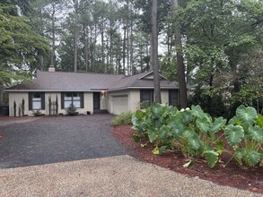 Building Photo - 65 Pinyon Cir