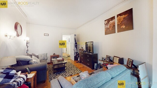 Building Photo - 4 Brimmer St