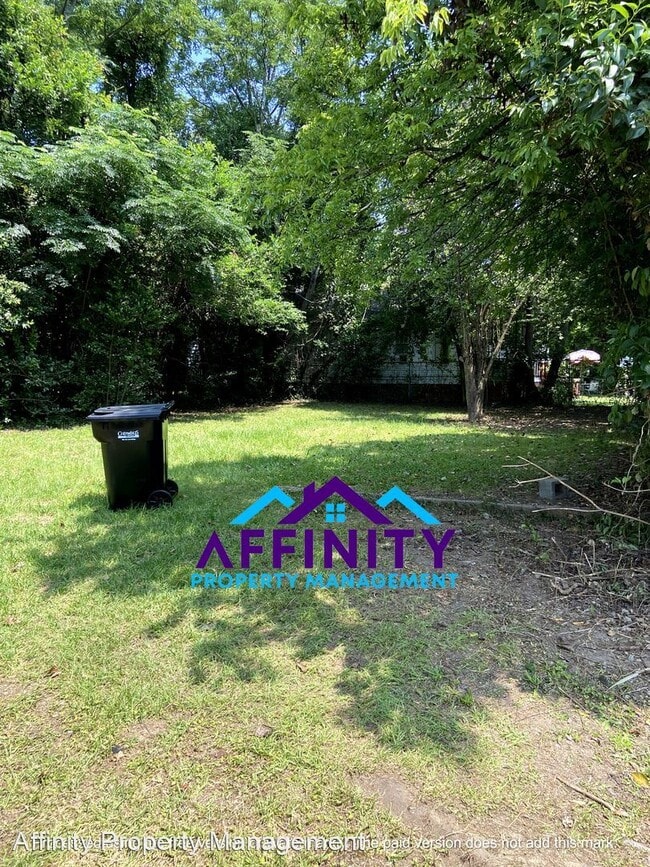 Building Photo - 4 br, 2 bath House - 819 29th St