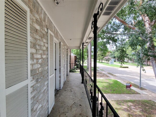 Foto del edificio - 13432 Jones Rd