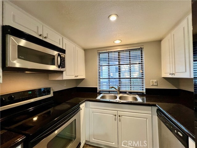 Foto del edificio - 25521 Indian Hill Ln