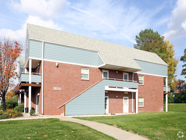 Chateau Meadows Apartments Lincoln Ne