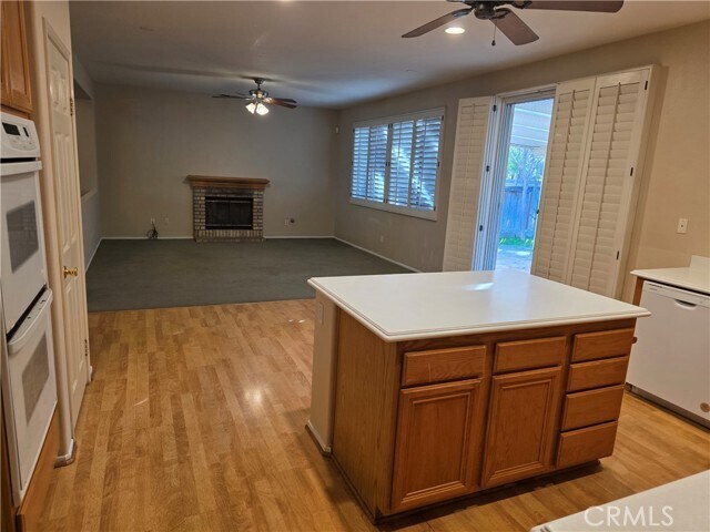 Foto del edificio - 7622 Merrimack Pl