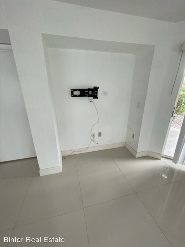 Foto del edificio - 2 br, 2 bath House - 4831 Via Palm Lake 1212