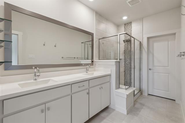 Foto del edificio - 820 Emerling Dr