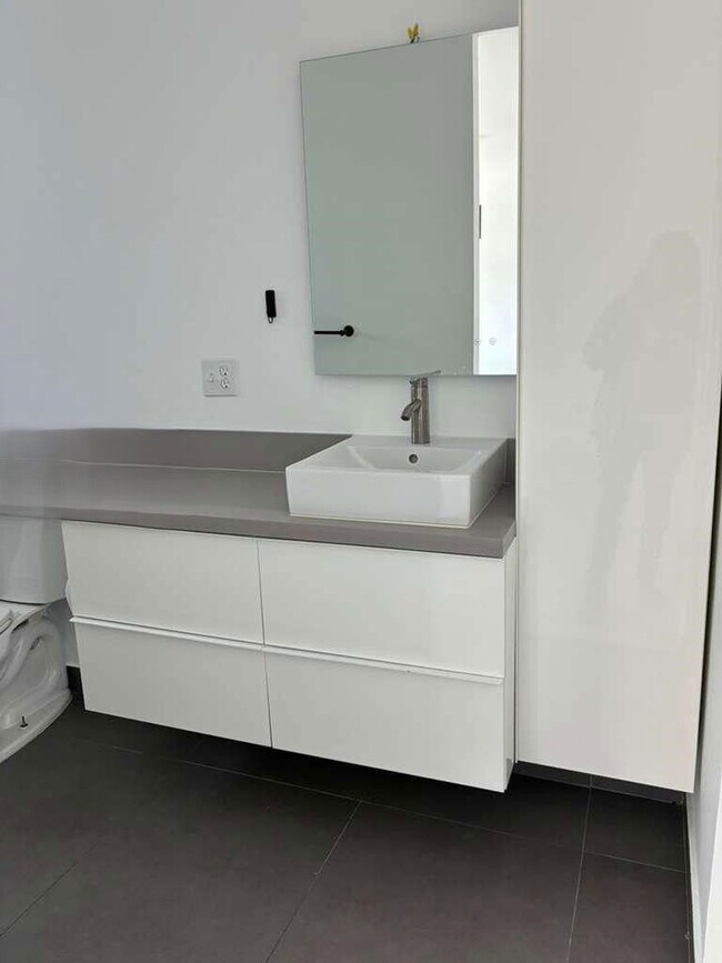 Foto del edificio - 11705 NW 12th St