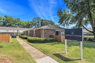 Building Photo - BayPointe Crossing