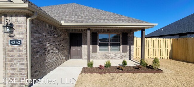 Building Photo - 3 br, 2 bath House - 4352 Havana