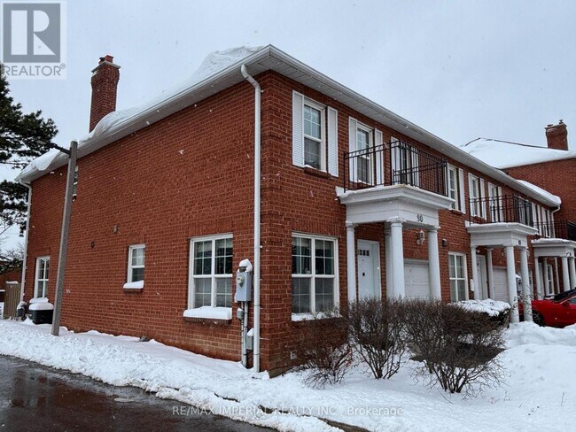 Photo du bâtiment - 90 Stornwood Ct