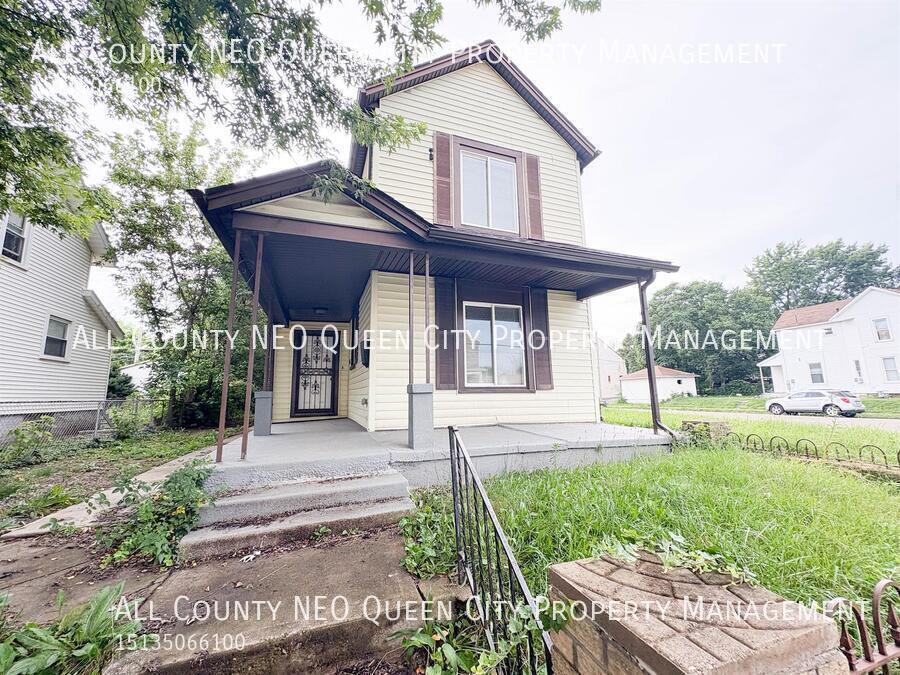 Primary Photo - 105 S Irwin St