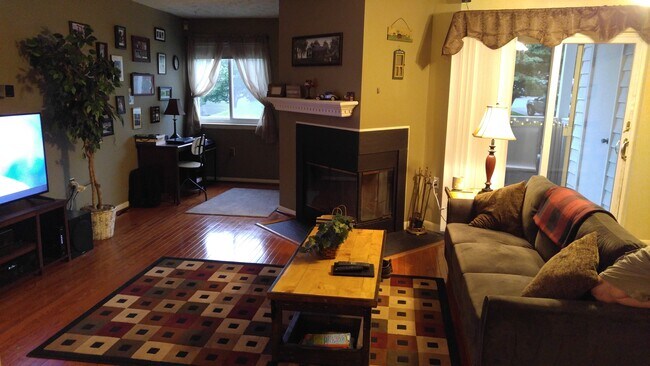 Foto del edificio - 2215 Lowells Glen Rd