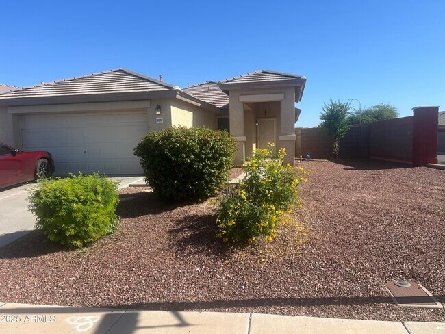 Building Photo - 10833 W Elm Ln