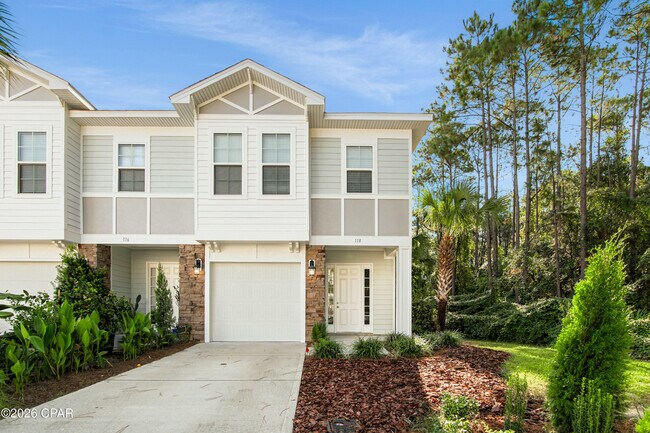 Foto del edificio - 118 Enchantment Falls Ln