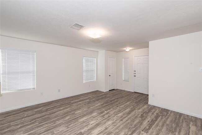 Building Photo - 15227 Lucky Star Dr