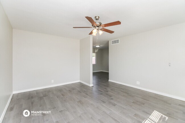 Foto del edificio - 1454 W 6th St