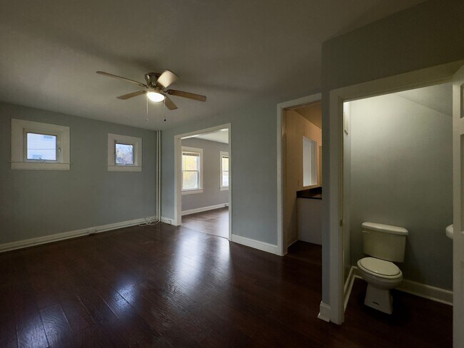 Building Photo - Charming 3Bed/1.5Bath home in Winston - Go...