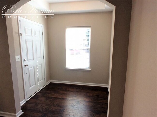 Building Photo - 5637 Bent Creek Cir