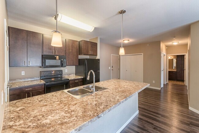 Building Photo - Northtown Crossing- Pet Friendly,  Student...
