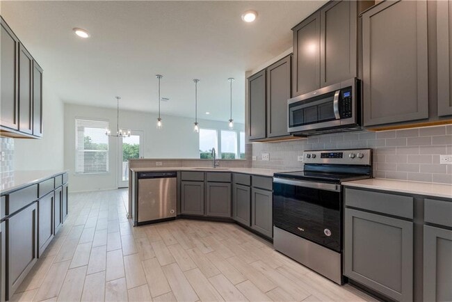 Building Photo - 316 Los Cobos Ln