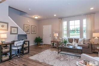 Building Photo - 1106 Urbane Ct
