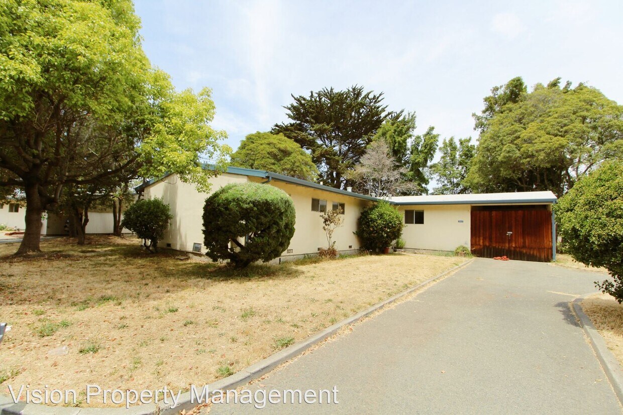 Foto principal - 3 br, 2 bath House - 2860 Barbers Point Rd.
