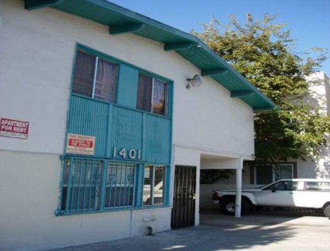 Building Photo - 1401 S Catalina St