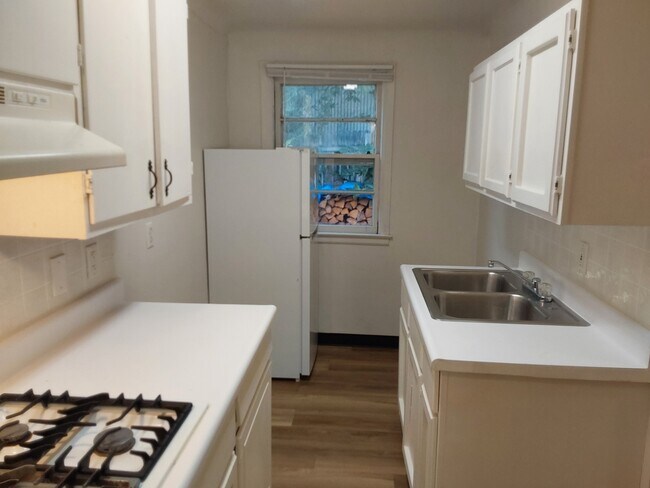 Foto del edificio - 103 E Stuart St