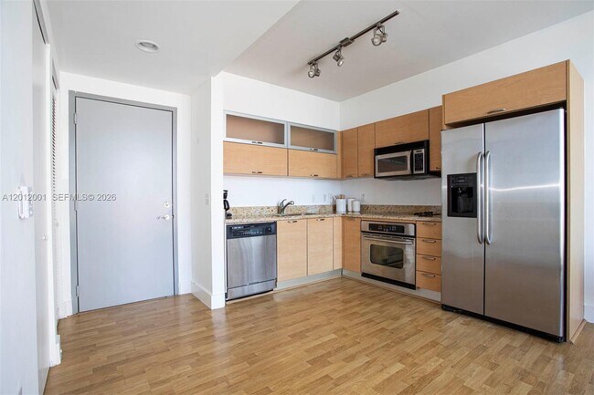 Foto del edificio - 3180 SW 22nd Terrace